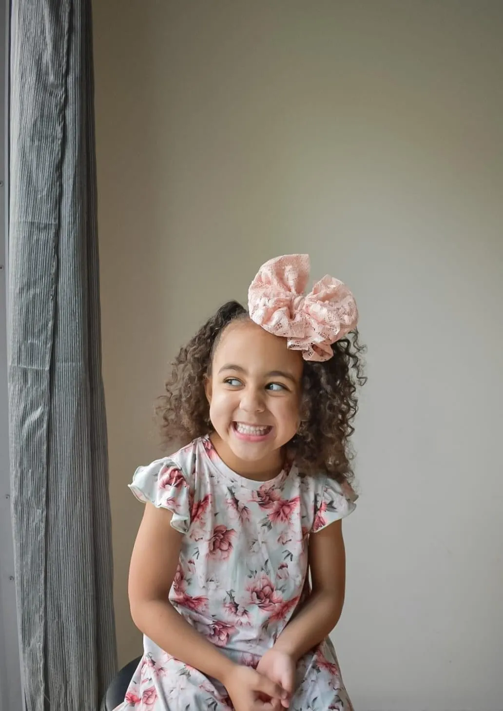 Blush Lace Big   Skinny Bow