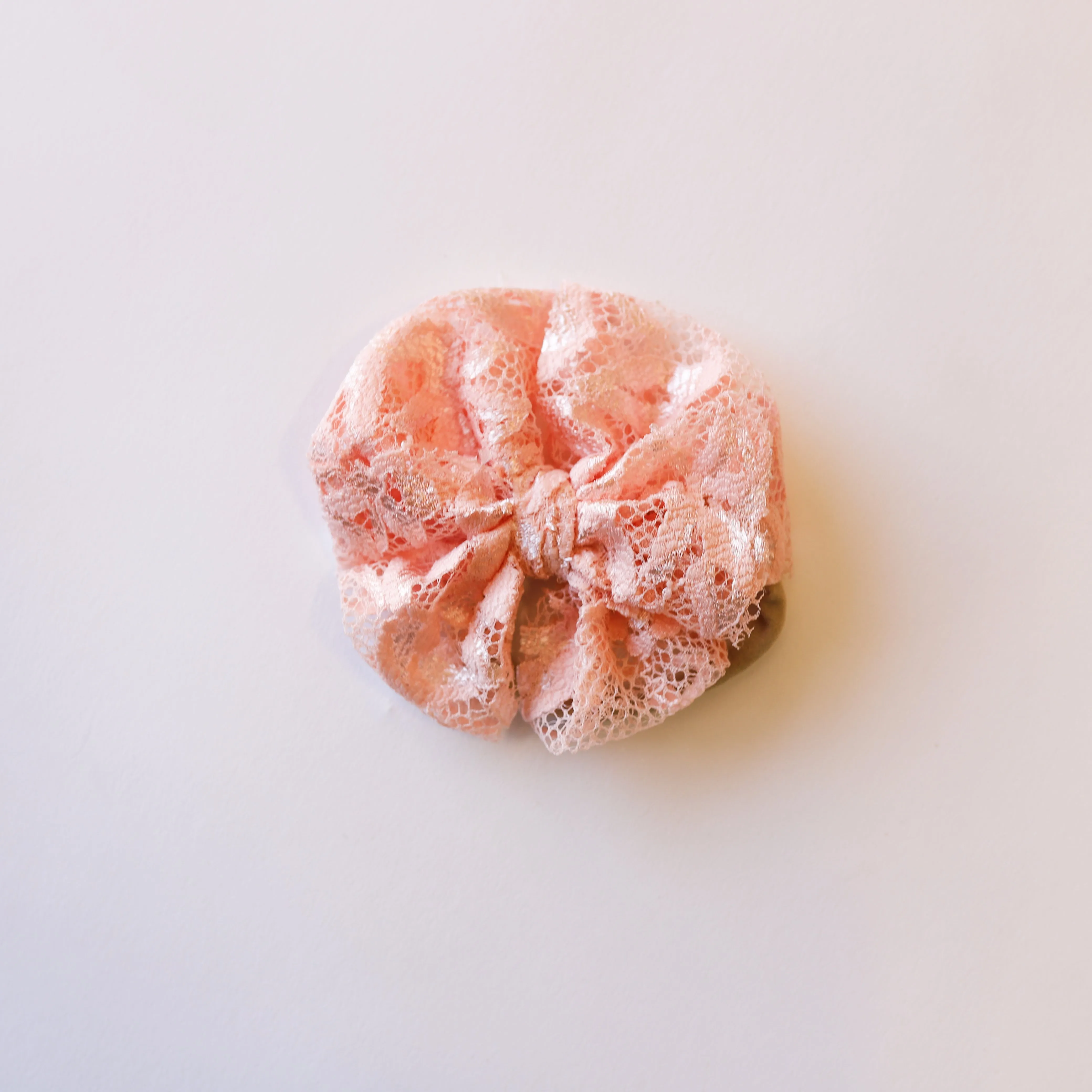 Blush Lace Big   Skinny Bow