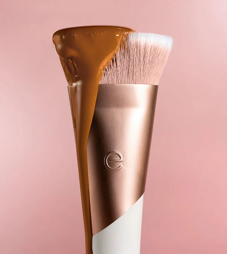 Luxe Flawless Foundation Makeup Brush